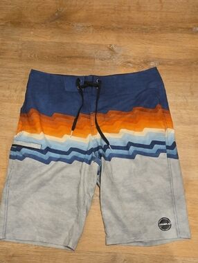 NWOT O'Neill Men's Hyperfreak Zapped boardshorts Sz 30